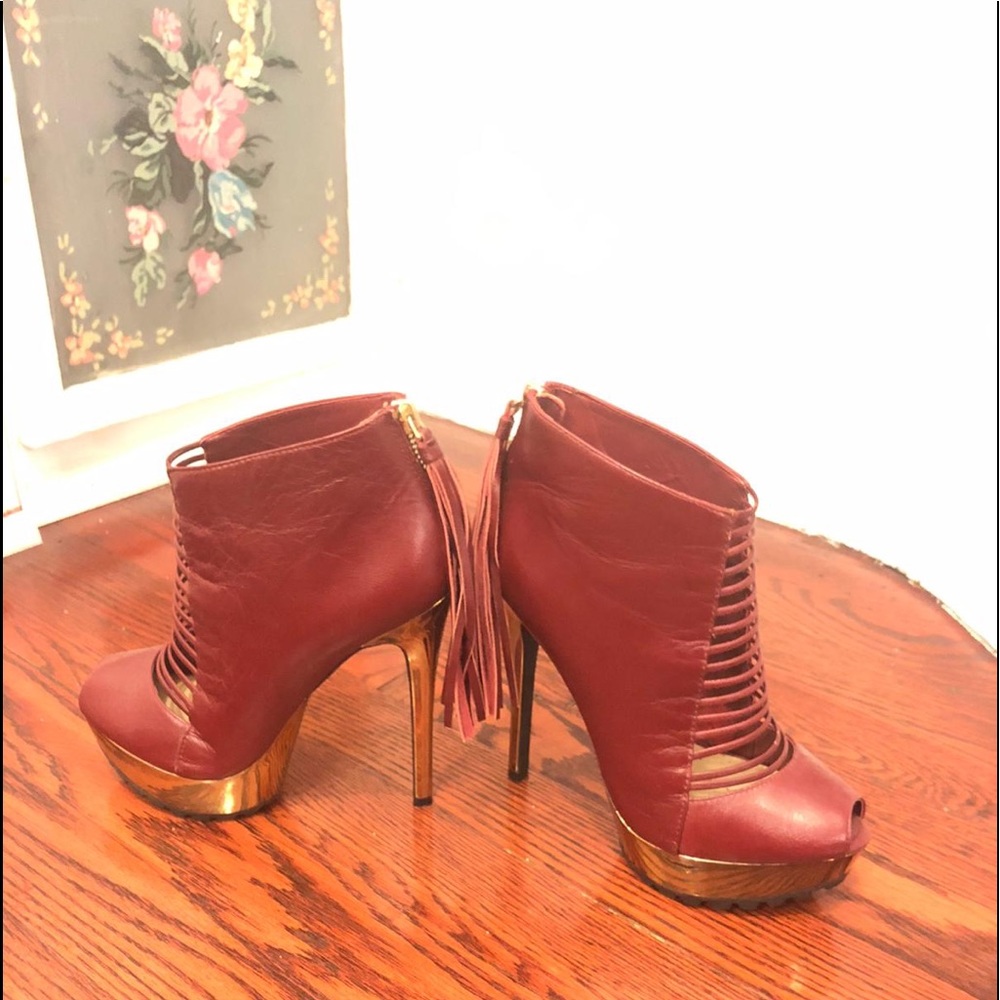 ABS Peep toe burgundy pumps